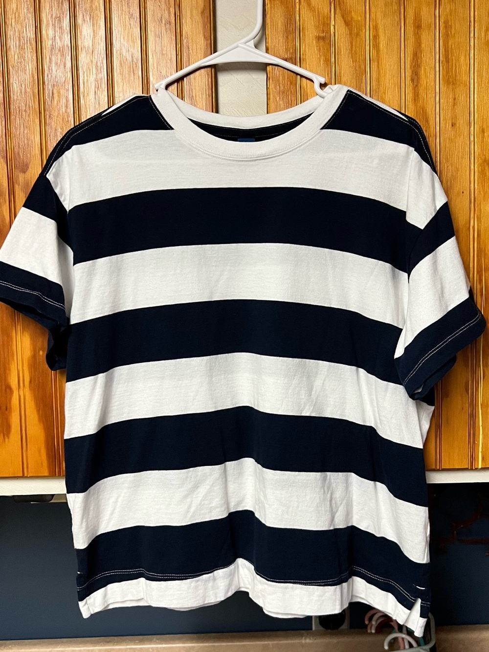 Womens Old navy Black and White Wide-Stripe Crewneck Tee M